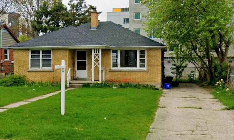 293 Albert Street