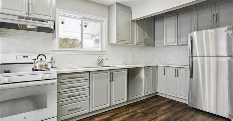 Upper-251 King Street E, Hamilton, ON, L8G 1L9 - 8