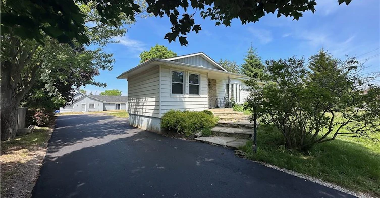 Upper-251 King Street E, Hamilton, ON, L8G 1L9 - 3