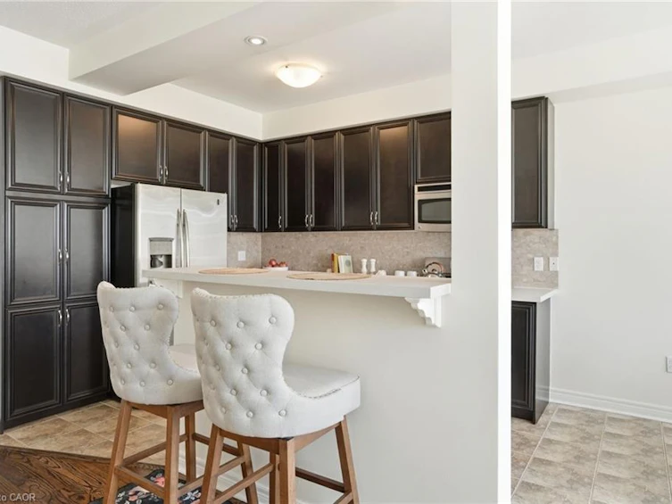 13 Marina Point Crescent, Hamilton, ON, L8E 0E4 - 9