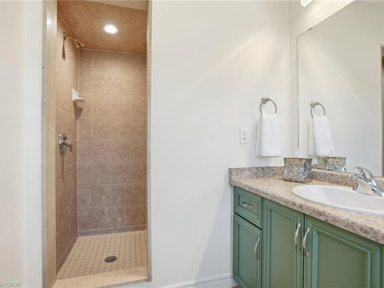 13 Marina Point Crescent, Hamilton, ON, L8E 0E4 - 18