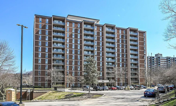 1105-1964 Main Street W