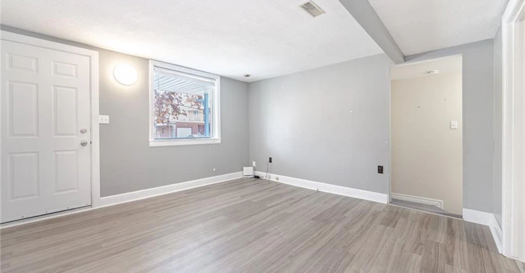 16 Royal Avenue, Hamilton, ON, L8S 2C2 - 7