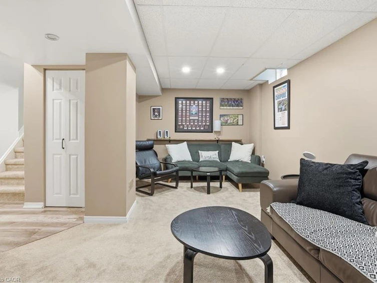 14 Kenyon Crescent, Grimsby, ON, L3M 5P4 - 25