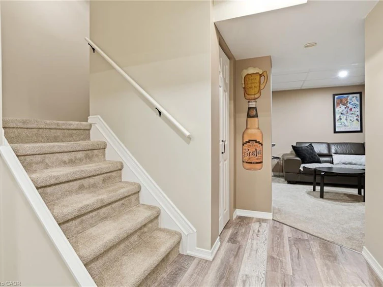 14 Kenyon Crescent, Grimsby, ON, L3M 5P4 - 24
