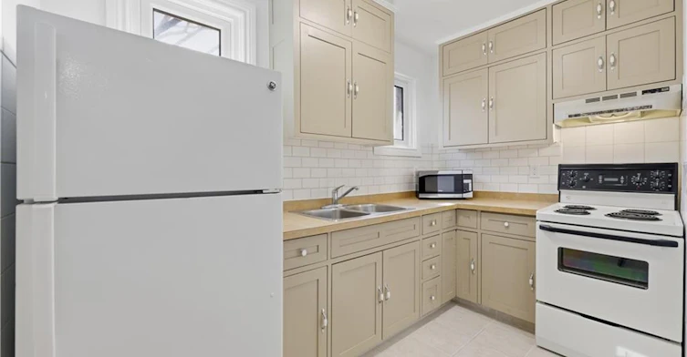2-65 Fairholt Road S, Hamilton, ON, L8M 2T5 - 22