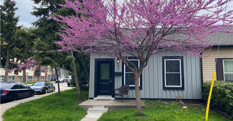 246 Forest Avenue, Hamilton, ON, L8N 1Y1