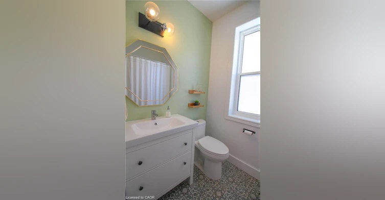 2-130 Caroline Street S, Hamilton, ON, L8P 3K8 - 11