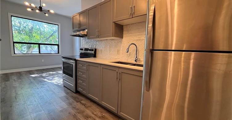 1-295 James Street N, Hamilton, ON, L8R 2L4