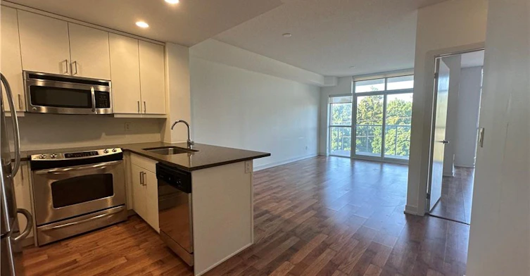 502-551 Maple Avenue, Burlington, ON, L7S 1M7 - 5