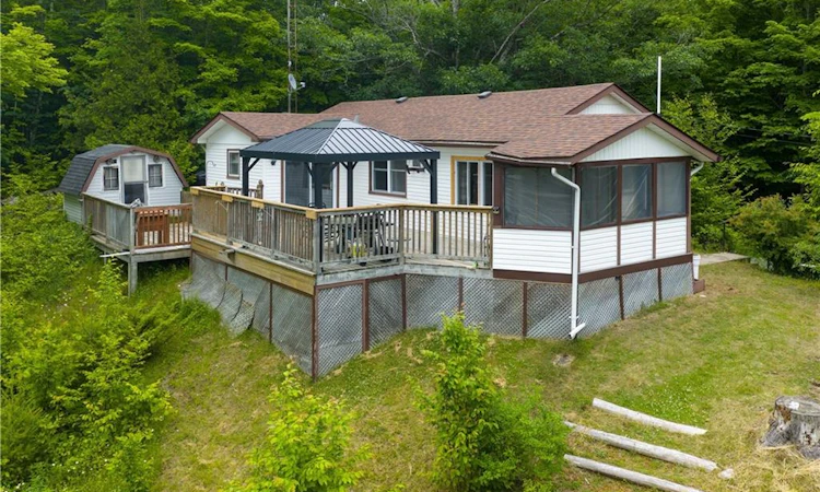 1180 Guigue Road
