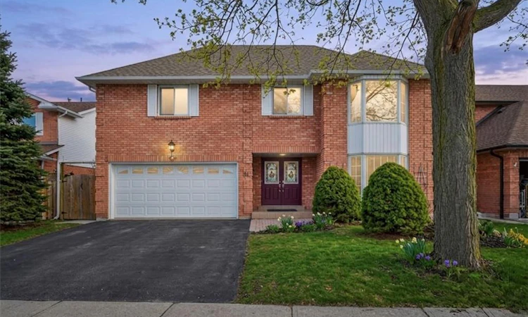 54 Goldcrest Drive