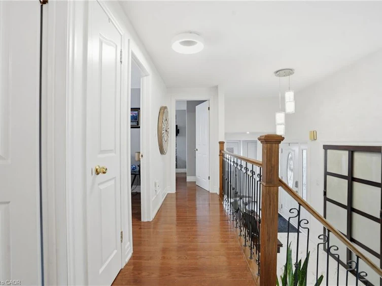 697 Lomond Crescent, Burlington, ON, L7L 2N8 - 22