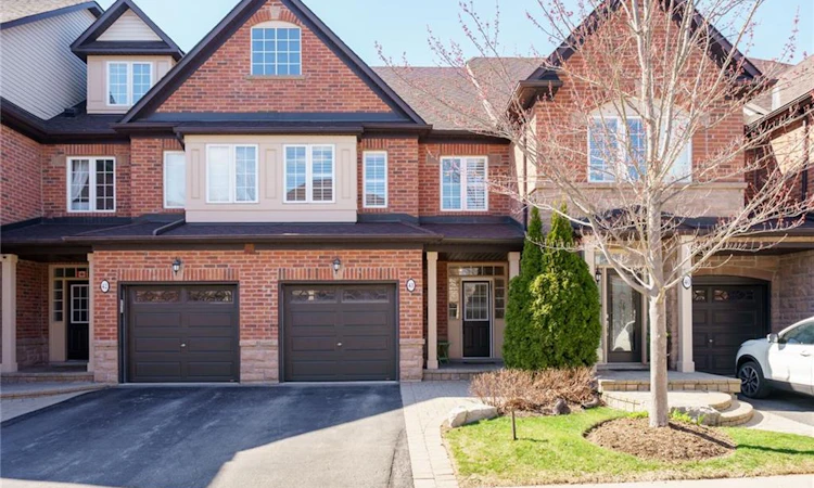 41-300 Ravineview Way