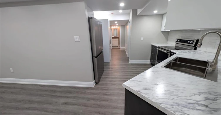 Lower Level-100 Bridgeport Crescent, Hamilton, ON, L9K 1K5 - 4