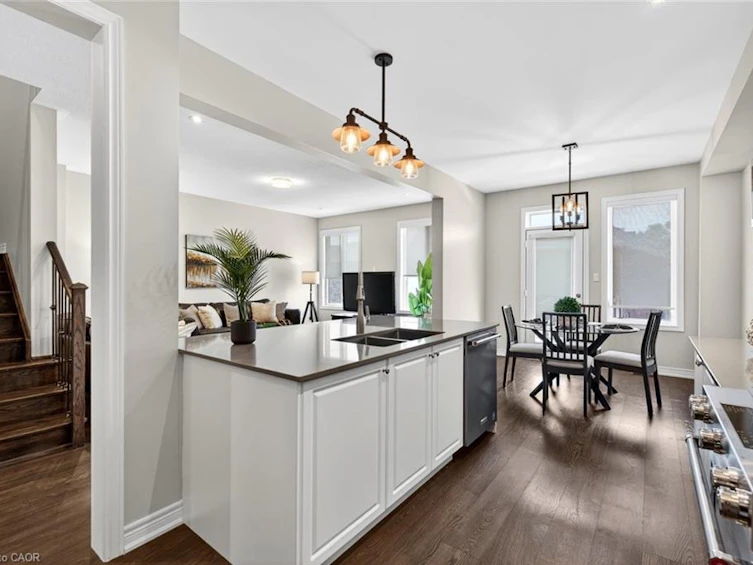 225 Skinner Road, Hamilton, ON, L8B 1X2 - 8
