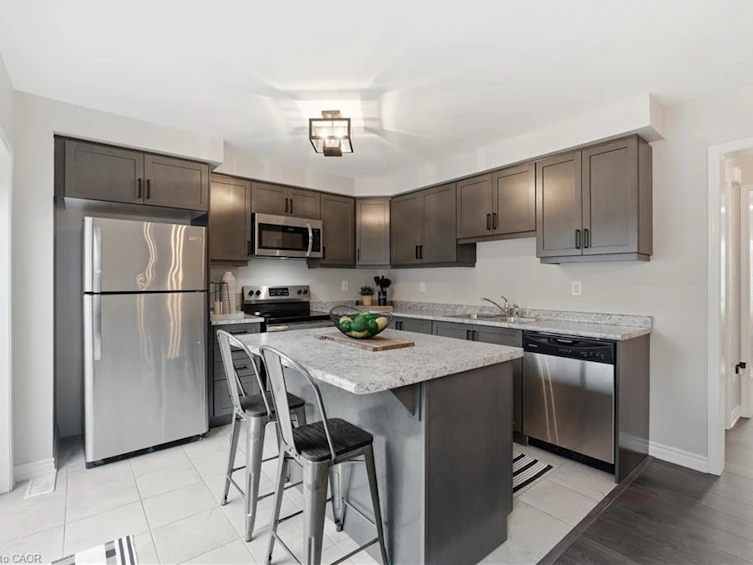 15-230 Avonsyde Boulevard, Hamilton, ON, L8B 1T9 - 12