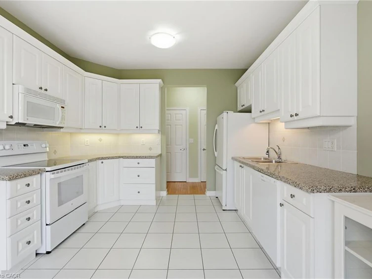 10-2165 Itabashi Way, Burlington, ON, L7M 0A2 - 25