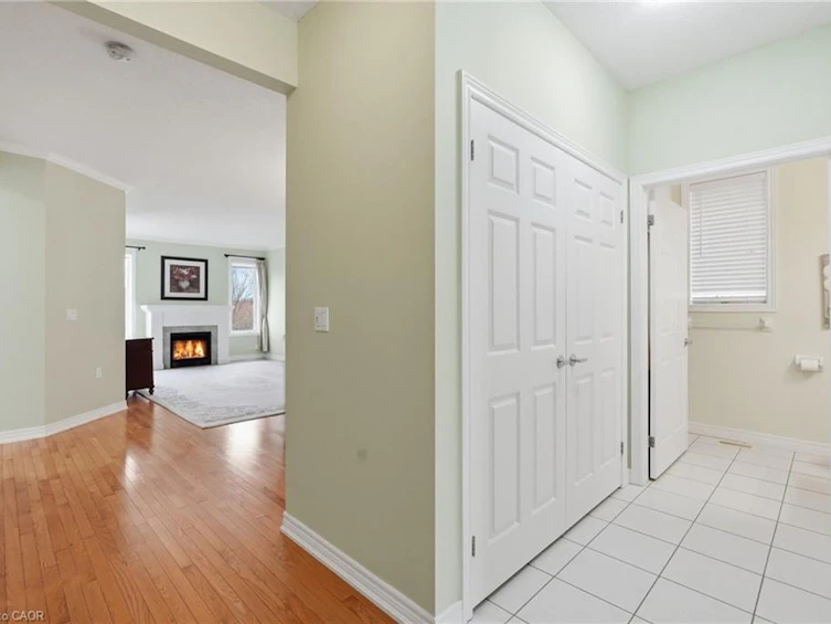 10-2165 Itabashi Way, Burlington, ON, L7M 0A2 - 9