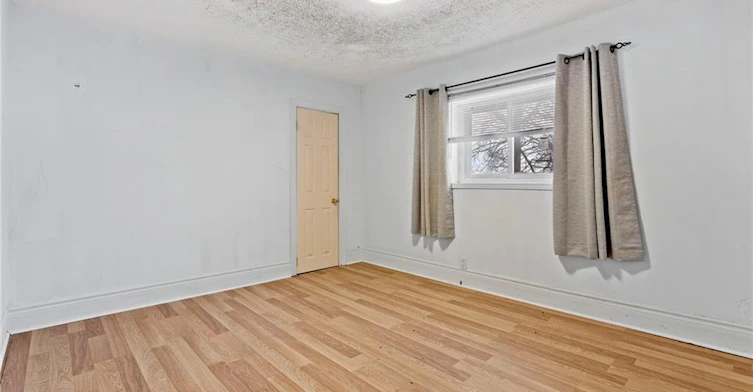 5292 Bridge Street, Niagara Falls, ON, L2E 2T3 - 10