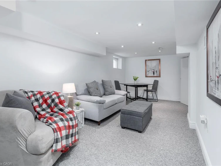 40 London Street N, Hamilton, ON, L8H 4B3 - 17