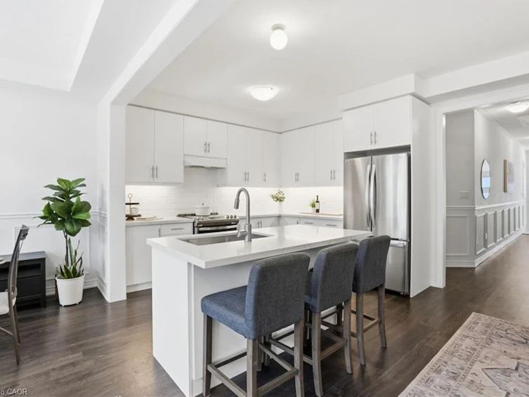 24 Great Falls Boulevard, Hamilton, ON, L8B 1X8 - 7