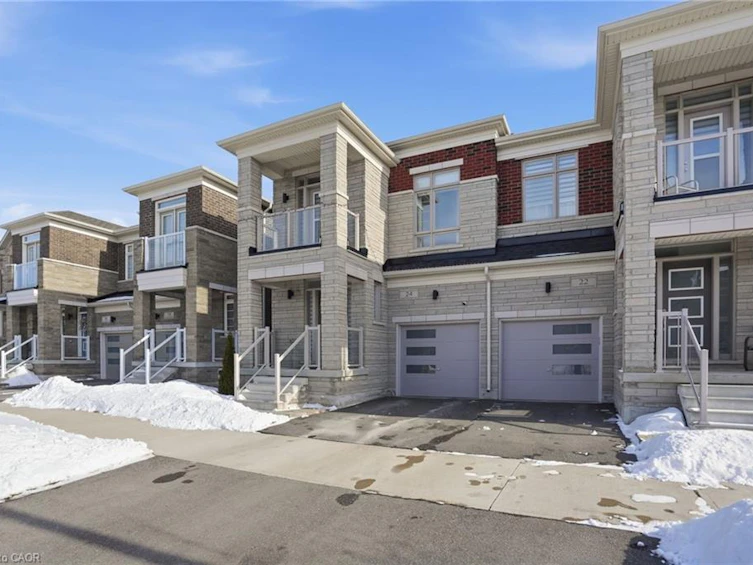 24 Great Falls Boulevard, Hamilton, ON, L8B 1X8 - 2