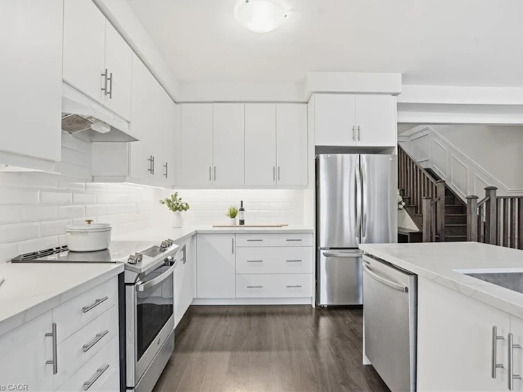 24 Great Falls Boulevard, Hamilton, ON, L8B 1X8 - 9