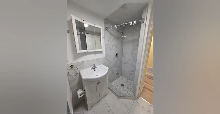 Lower-62 Richwill Road, Hamilton, ON, L9C 1S3 - 11