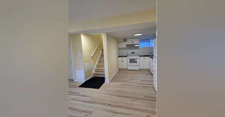 Lower-62 Richwill Road, Hamilton, ON, L9C 1S3 - 5