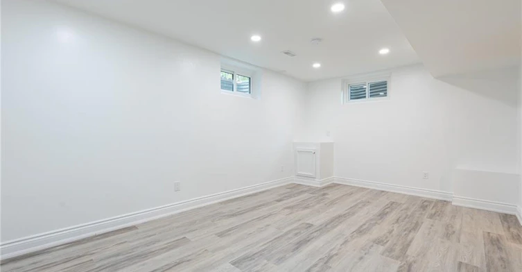 Lower-80 Deerview Avenue, Hamilton, ON, L9G 4S2 - 23