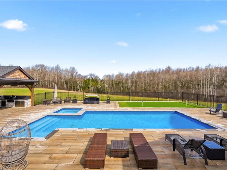 1371 10th Concession Road W, Hamilton, ON, N0B 2J0 - 37