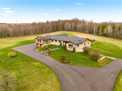 1371 10th Concession Road W - 2