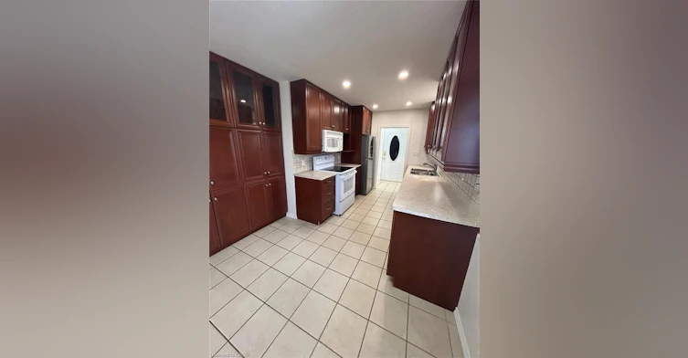 UPPER-34 Ranchdale Drive, Hamilton, ON, L8V 2M1 - 5