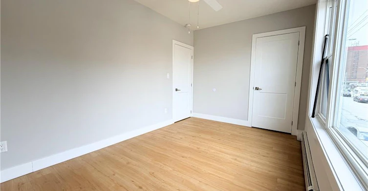 A-310 Barton Street E, Hamilton, ON, L8L 2X5 - 9