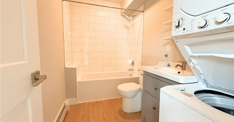A-310 Barton Street E, Hamilton, ON, L8L 2X5 - 5