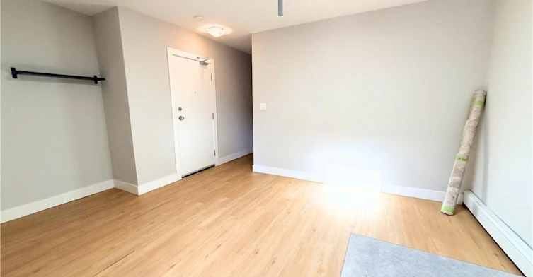 A-310 Barton Street E, Hamilton, ON, L8L 2X5 - 4