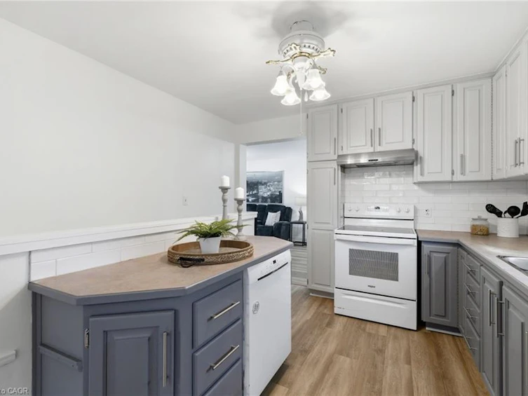 138 Glenholme Avenue, Hamilton, ON, L8K 3L7 - 7