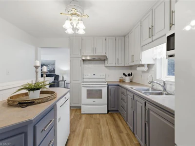 138 Glenholme Avenue - 4