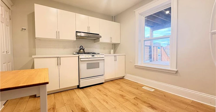 2-27 Strathcona Avenue S, Hamilton, ON, L8P 4J1 - 4