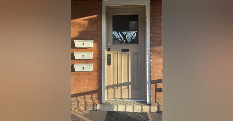 2-27 Strathcona Avenue S, Hamilton, ON, L8P 4J1 - 2