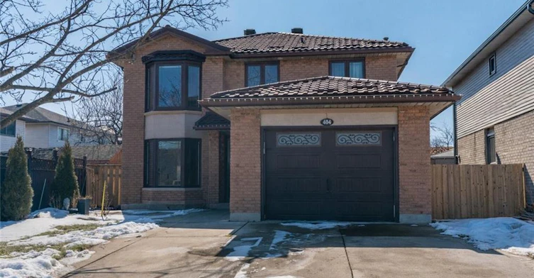 Lower-404 Stone Church Road E, Hamilton, ON, L9B 2A1
