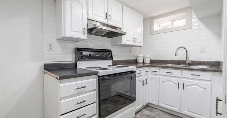 Lower-404 Stone Church Road E, Hamilton, ON, L9B 2A1 - 6