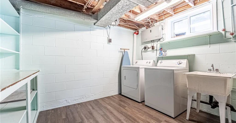 LOWER-146 Welbourn Drive, Hamilton, ON, L9A 3N4 - 10