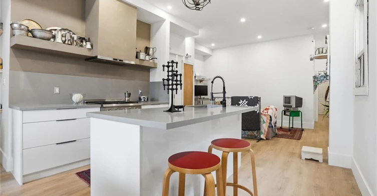 Upper-472 Barton Street E, Hamilton, ON, L8L 2Y8 - 6