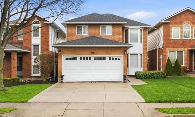 90 Lynnette Drive