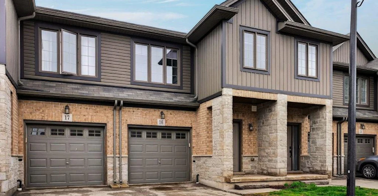 16-377 Glancaster Road, Hamilton, ON, L9G 0G4 - 2