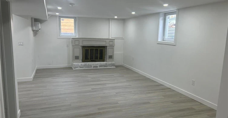 LOWER-9 Jasper Drive, Hamilton, ON, L8G 2S3