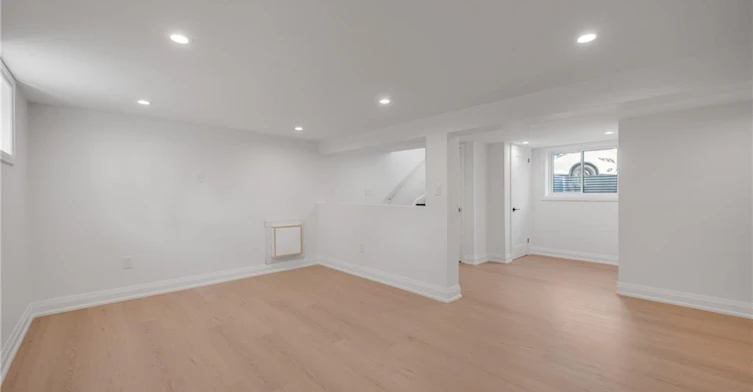1339 Augustine Drive, Burlington, ON, L7P 2M9 - 8