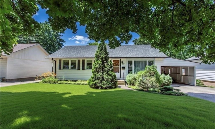 118 Jacobson Avenue